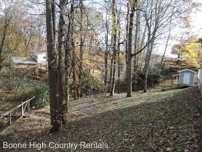 Foto del edificio - 4 br, 3 bath House - 247 Valley Stran