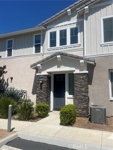 Building Photo - 16502 Casa Grande Ave