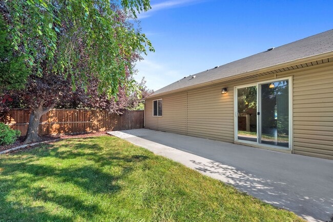 Building Photo - Single Family Home for Rent!