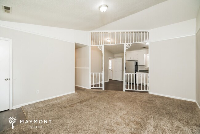 Foto del edificio - 301 Bluebell Ave