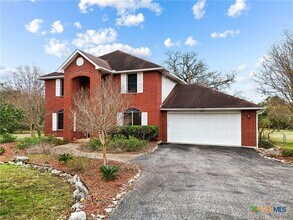 Building Photo - 5462 Circle Oak Dr