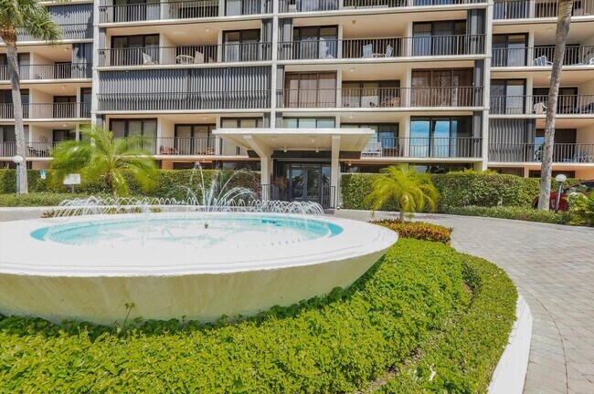 Foto del edificio - 225 S Beach Rd
