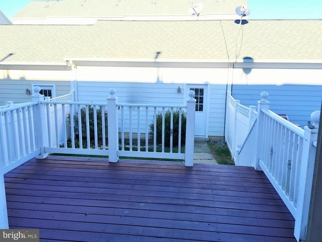Building Photo - 3722 Singleton Terrace
