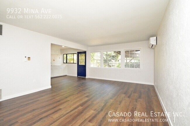Foto del edificio - 9932 Mina Ave