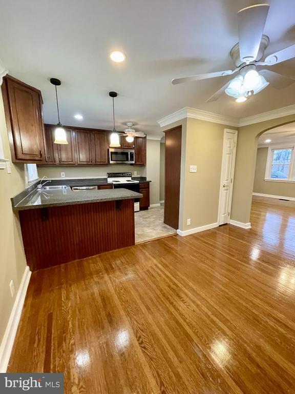 Foto del edificio - 119 E 11th Ave