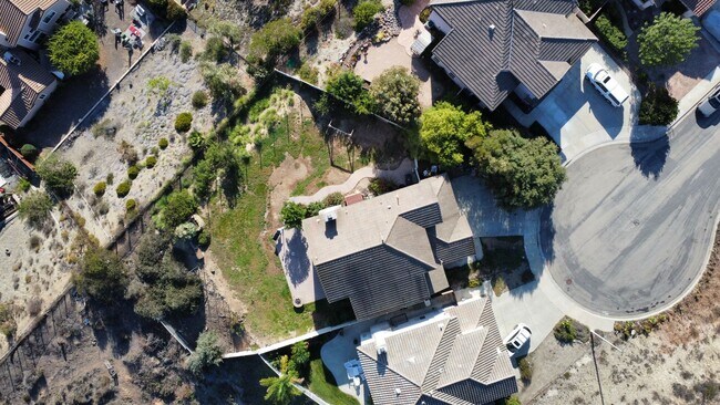 Foto del edificio - Beautiful 4 bed, 3 bath, 2,726 sqft House in Peaceful San Marcos Neighborhood - Available NOW