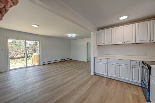 Foto del edificio - 28 Lynncliff Rd