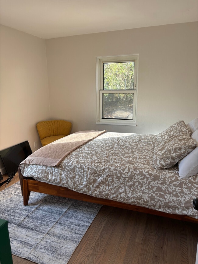 Foto del edificio - 5025 Lenox Ave