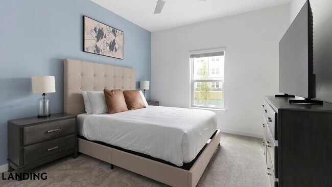 Foto del edificio - 12525 Tibbets Ln