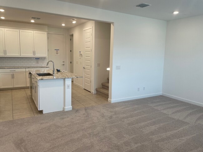 Building Photo - 4077 S Sabrina Dr