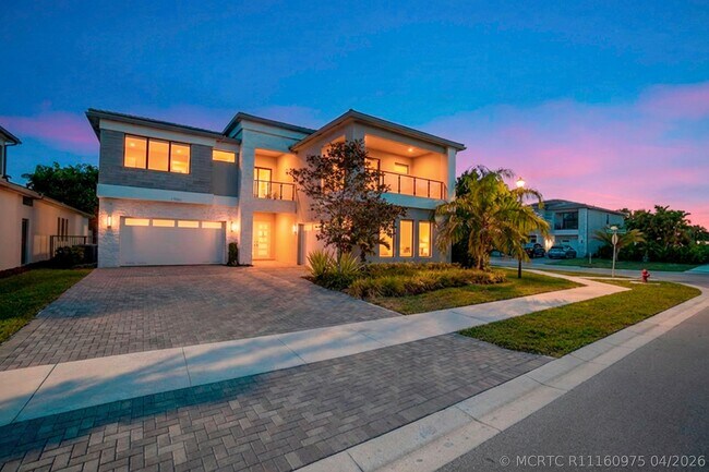 Foto del edificio - 17081 Five Waters Ave