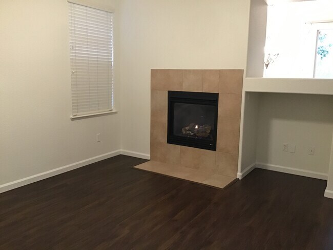 Building Photo - 3859 Artadi Drive