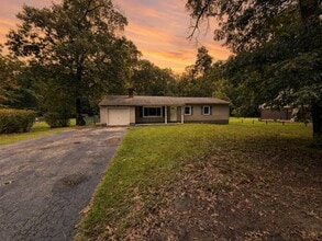 Building Photo - 875 Bowman Rd