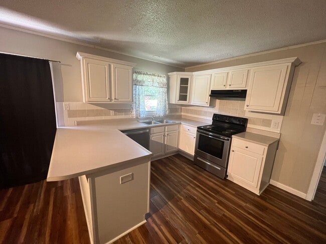 Building Photo - 890 Bedrock Dr
