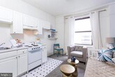 Primary Photo - 1229 Chestnut St
