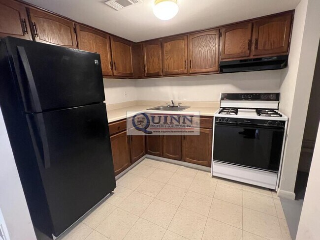 Foto del edificio - 56 Willow Ct