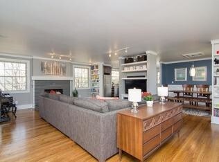 Foto del edificio - 4937 Salem Dr,