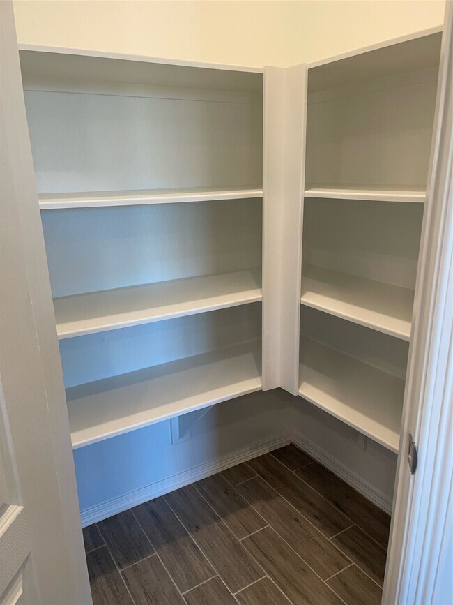 Building Photo - 14524 Jelly Pnes Dr