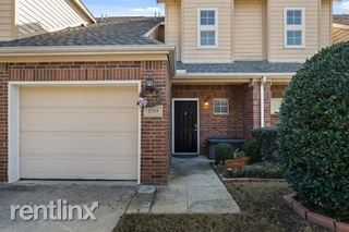 Primary Photo - 1 br, 1.5 bath House - 2318 Southlake Ct