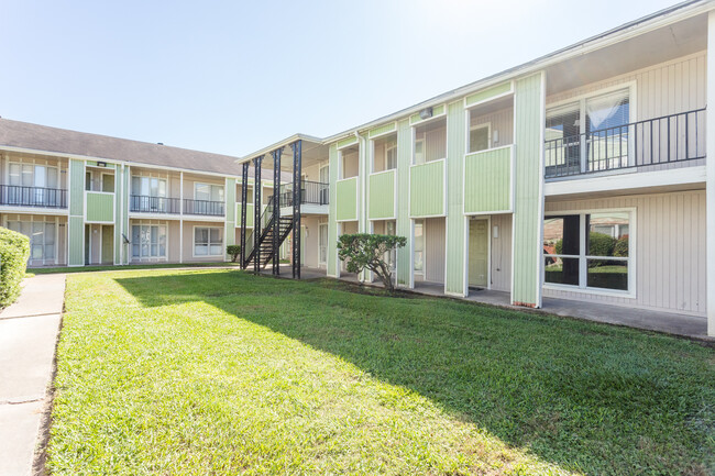 Building Photo - Casa Verde Apartments