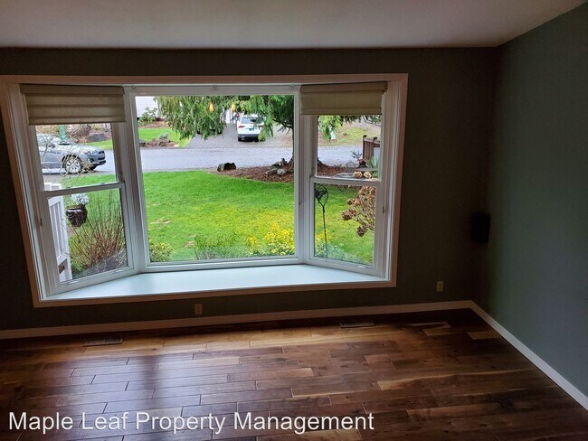 Foto del edificio - 4 br, 2.5 bath House - 9014 NE 143rd ST