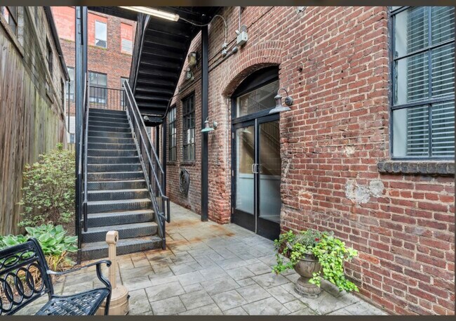 Foto del edificio - 324 Salem Ave SW