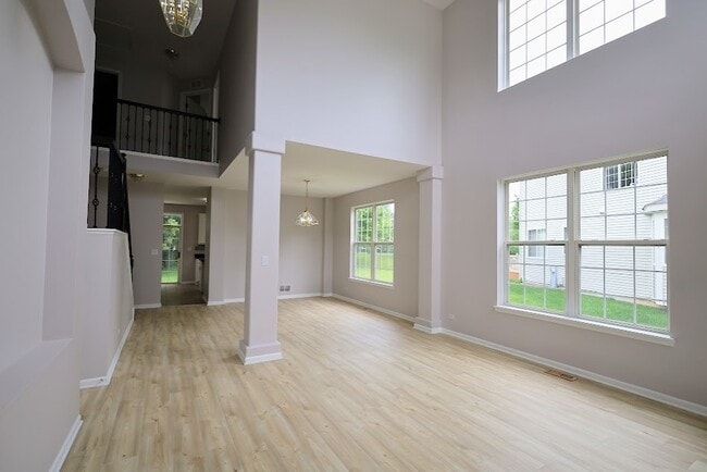 Building Photo - 771 S Sienna Dr