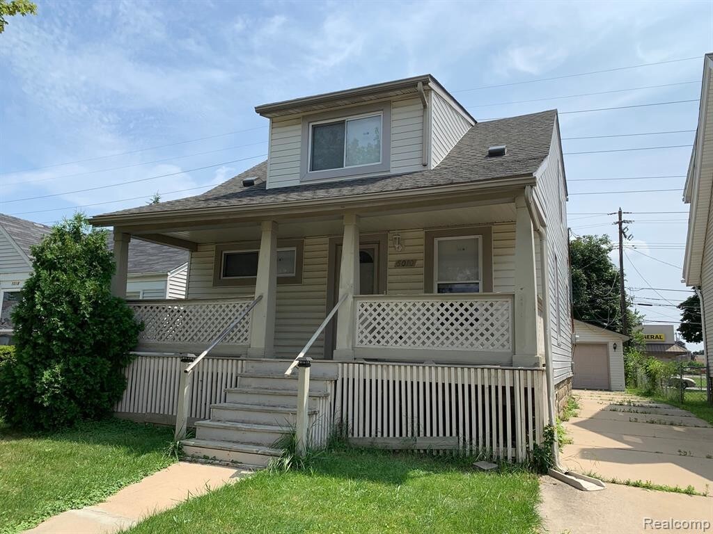 Foto principal - 5010 Curtis St