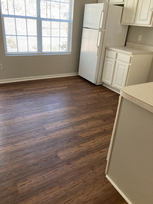 Foto del edificio - 240 Jacobs Way