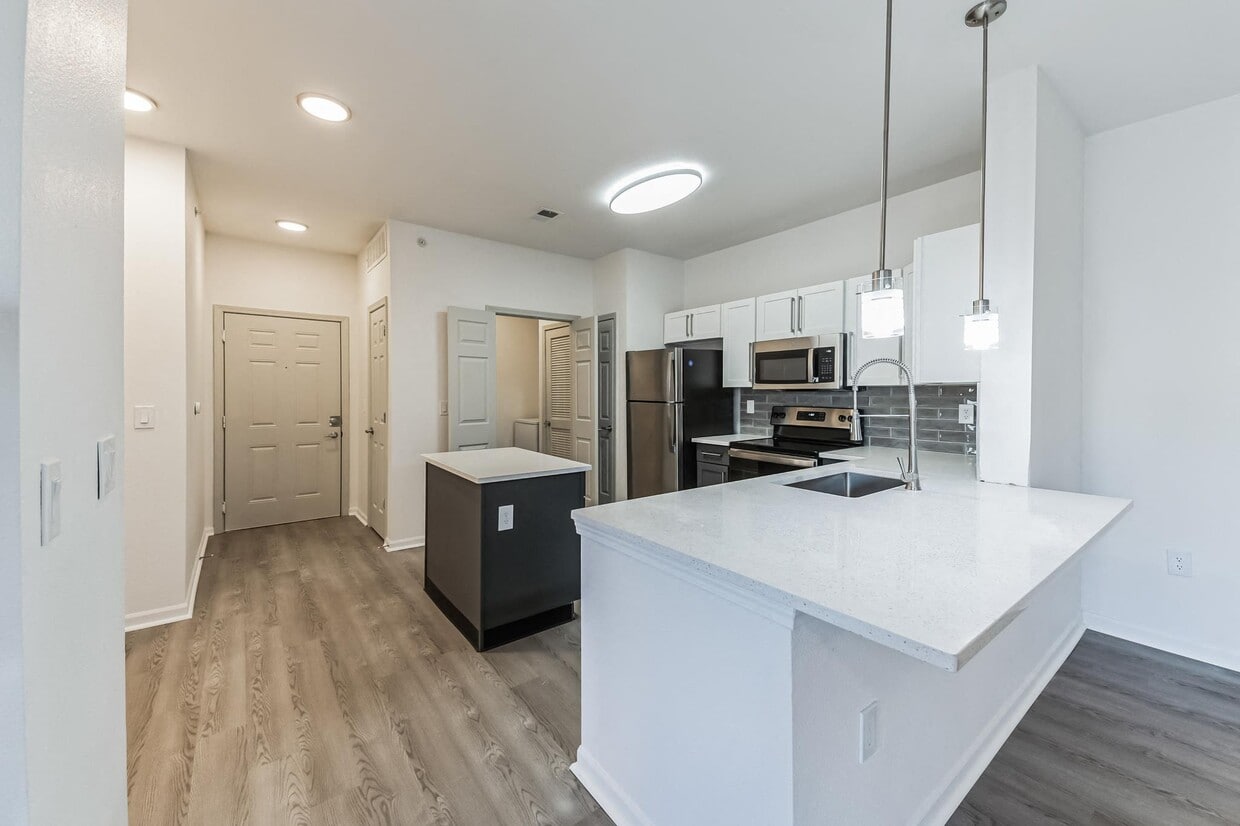 Aventura Falcon Valley 19501 W 102nd St Lenexa, KS Apartments for