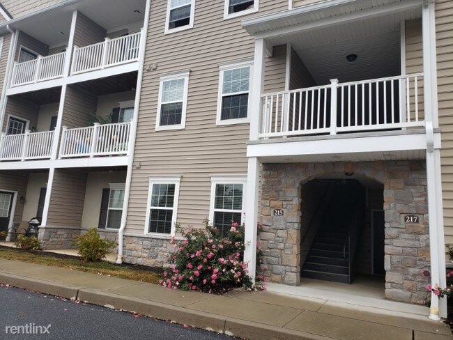 Building Photo - 1 br, 1 bath Apartment - 313 Tumblestone Rd