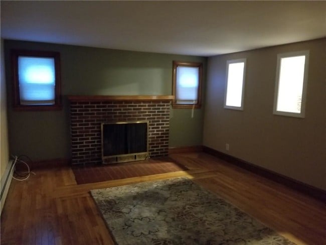 Building Photo - 988 Knotty Oak Rd