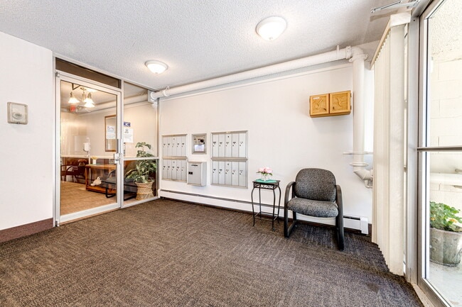 Photo - 3184 S Heather Gardens Way Townhome