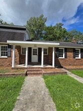 Building Photo - 100 Colonial Dr