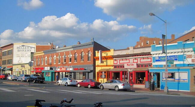 Foto del edificio - 1615 Kenyon St NW