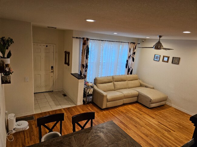 Foto del edificio - 5822 S Van Gordon Ln