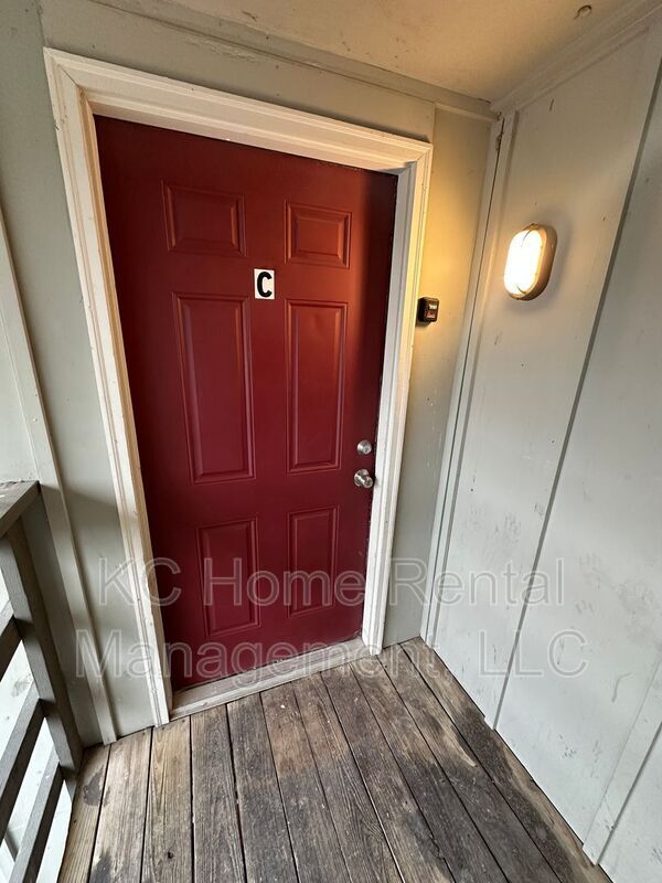 Foto del edificio - 812 Saddlewood St
