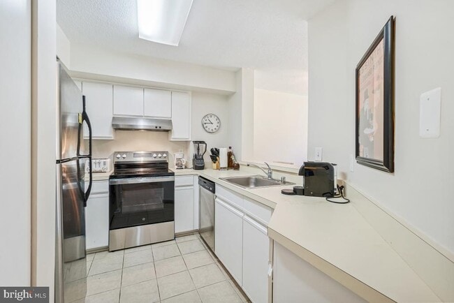 Building Photo - 2100 Langston Blvd.