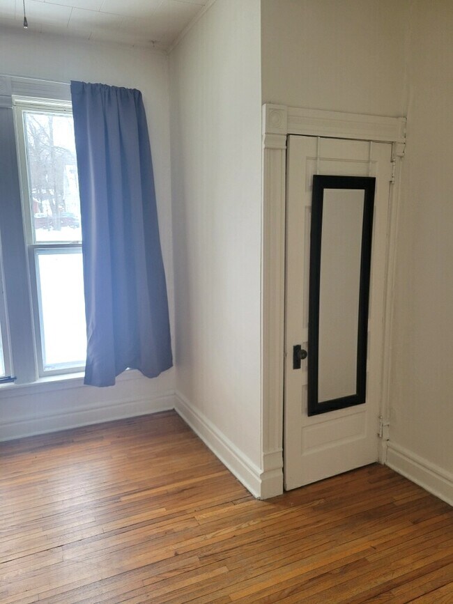 Foto del edificio - 609 S Broad St