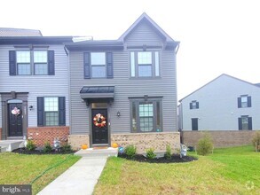 Building Photo - 1001 Rampart Dr