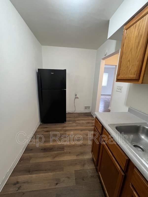 Building Photo - 94 N Hampton Rd