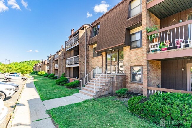 Building Photo - 1719 Raspberry Ct
