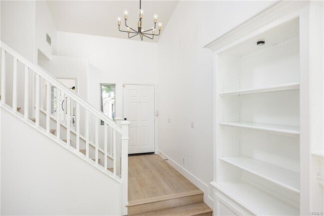 Building Photo - 34 Iron Horse Trail, Mission Viejo, CA 926...