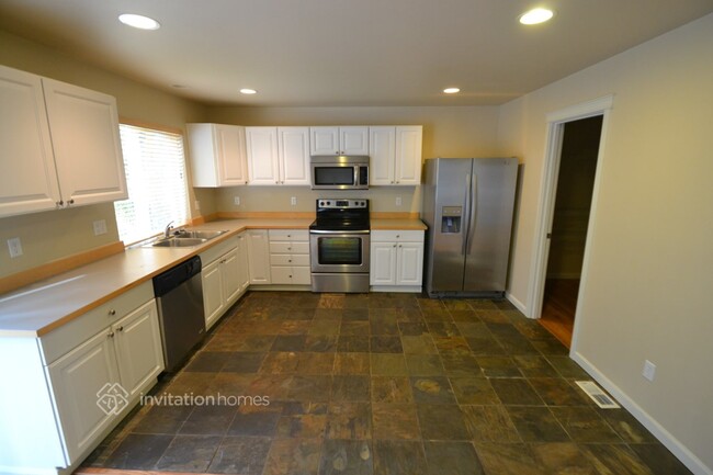 Foto del edificio - 36304 SE Forest St