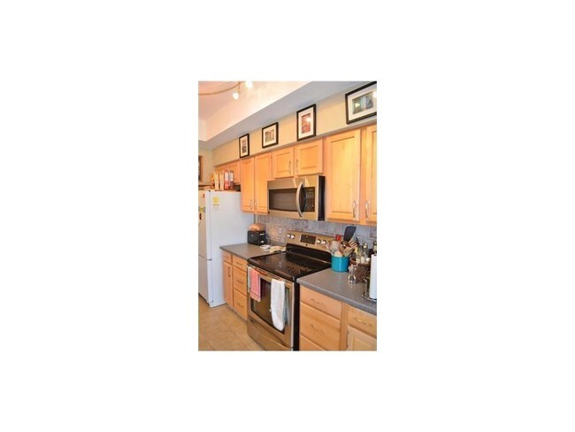 Foto del edificio - 4711 Spicewood Springs Rd