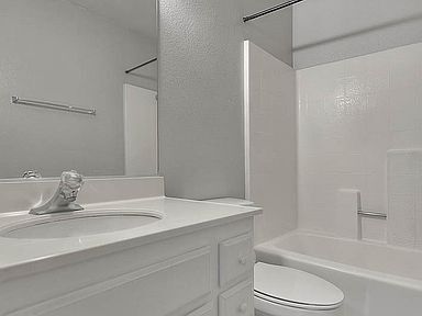Building Photo - 12386 Lily Ct