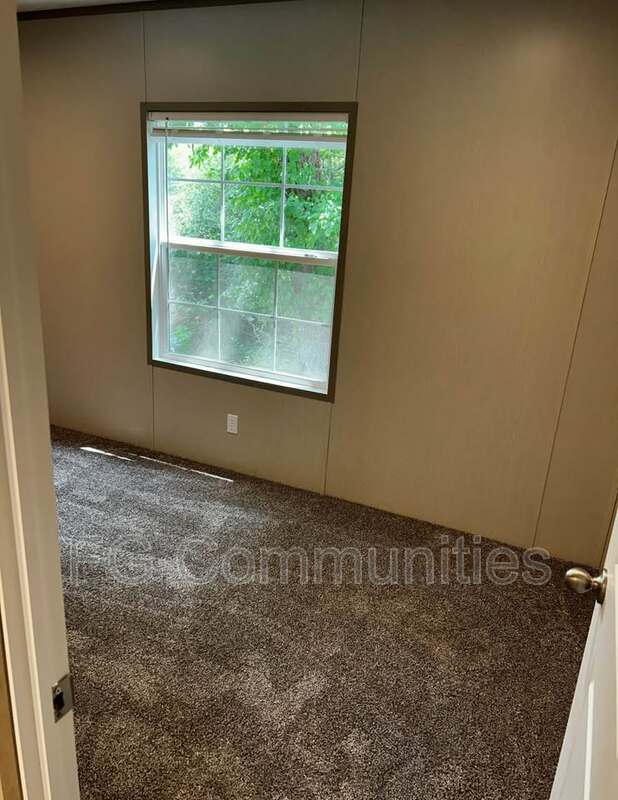 Building Photo - 141 David Dr