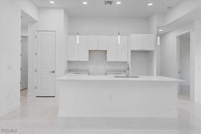Foto del edificio - 820 Ashland St E
