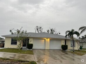 Building Photo - 335 Tarpon Dr