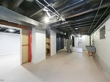 Foto del edificio - This stunning three-bedroom, two full-bath home was fully remodeled in 2024 and is move-in ready